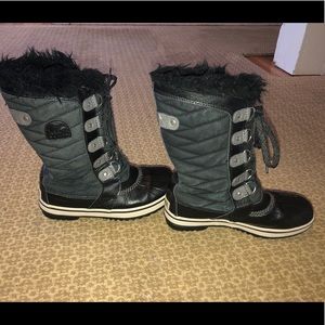 Girls Size 3 Sorel Waterproof Boot